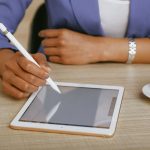 Accélérer les ventes grâce à la signature électronique